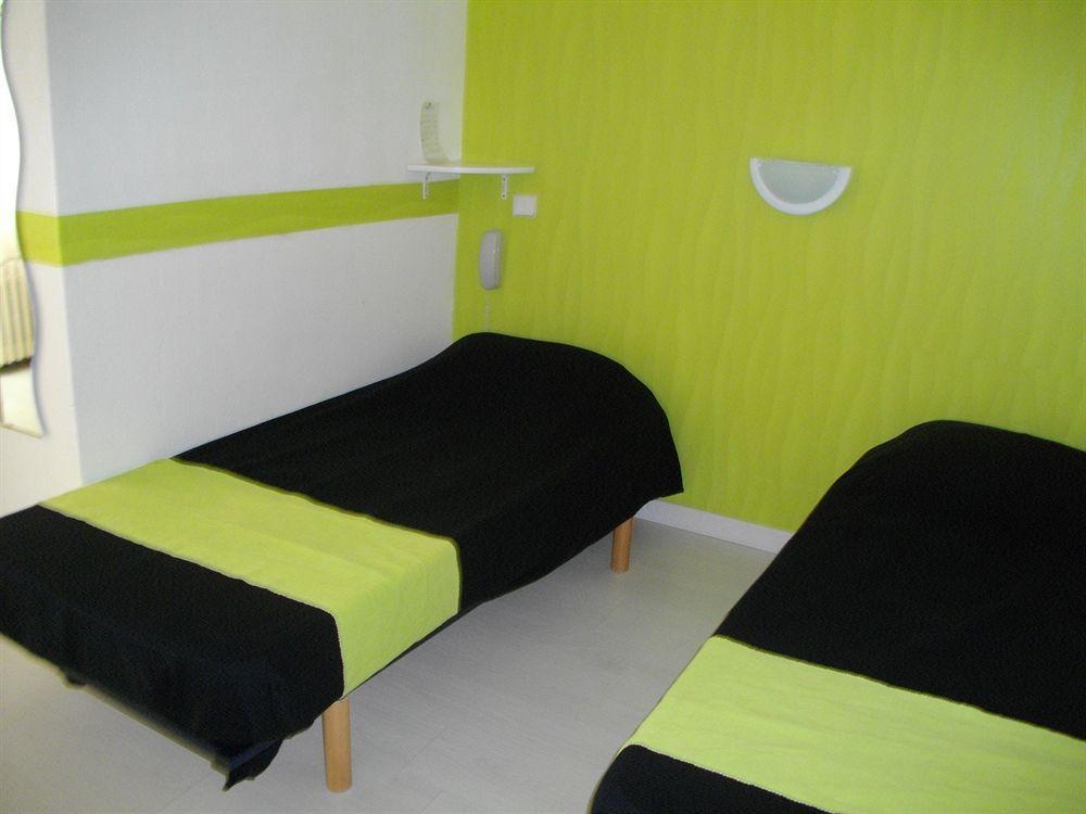 Hotel Central Carcassonne Ngoại thất bức ảnh