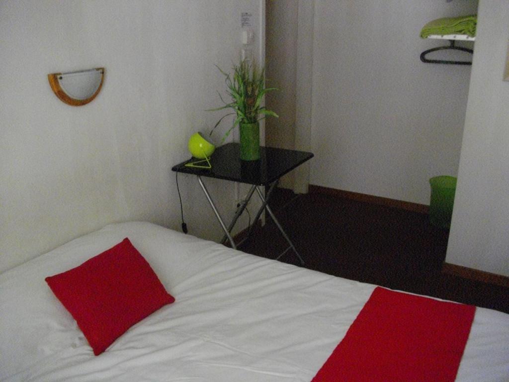 Hotel Central Carcassonne Phòng bức ảnh